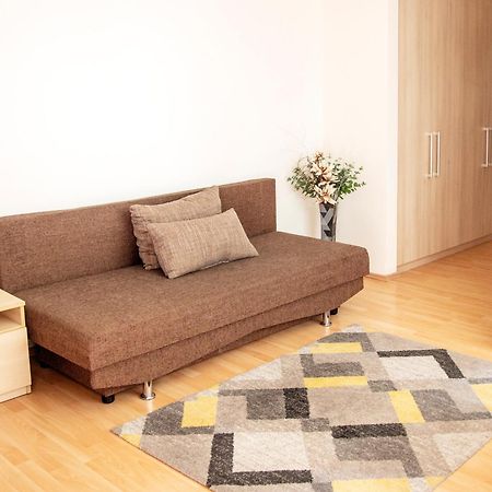 Keleti Studio Apartments Budapeste Exterior foto
