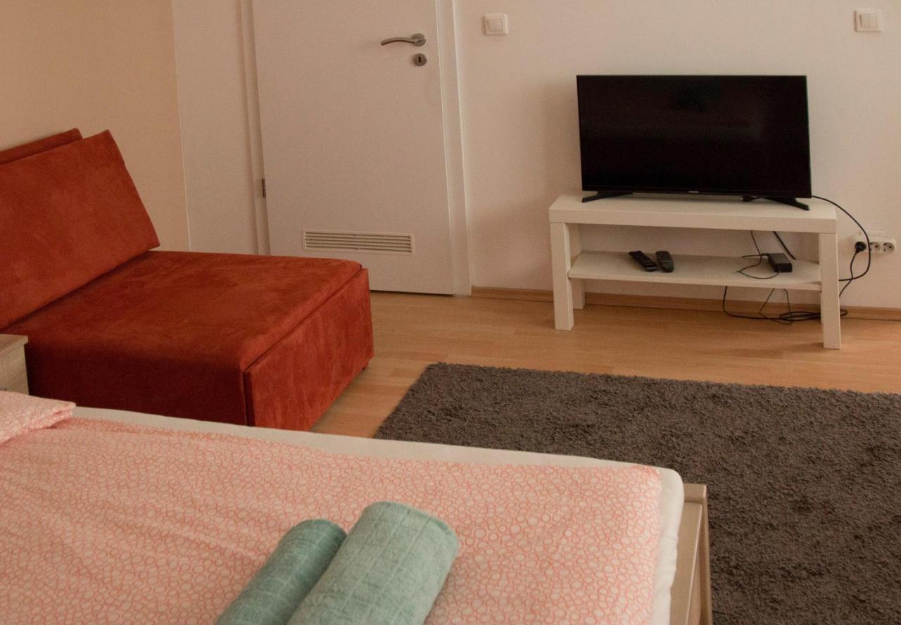 Keleti Studio Apartments Budapeste Exterior foto