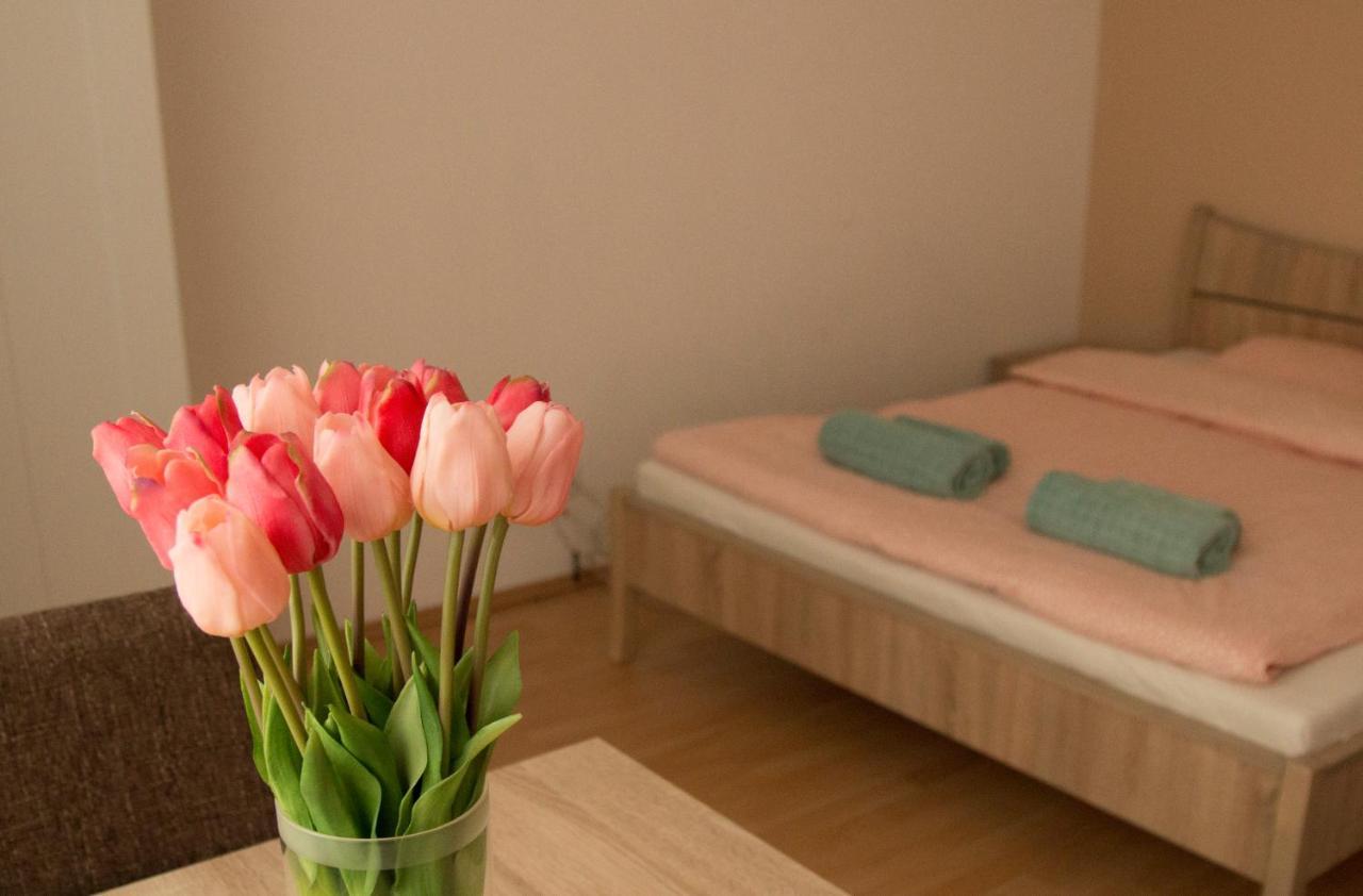 Keleti Studio Apartments Budapeste Exterior foto