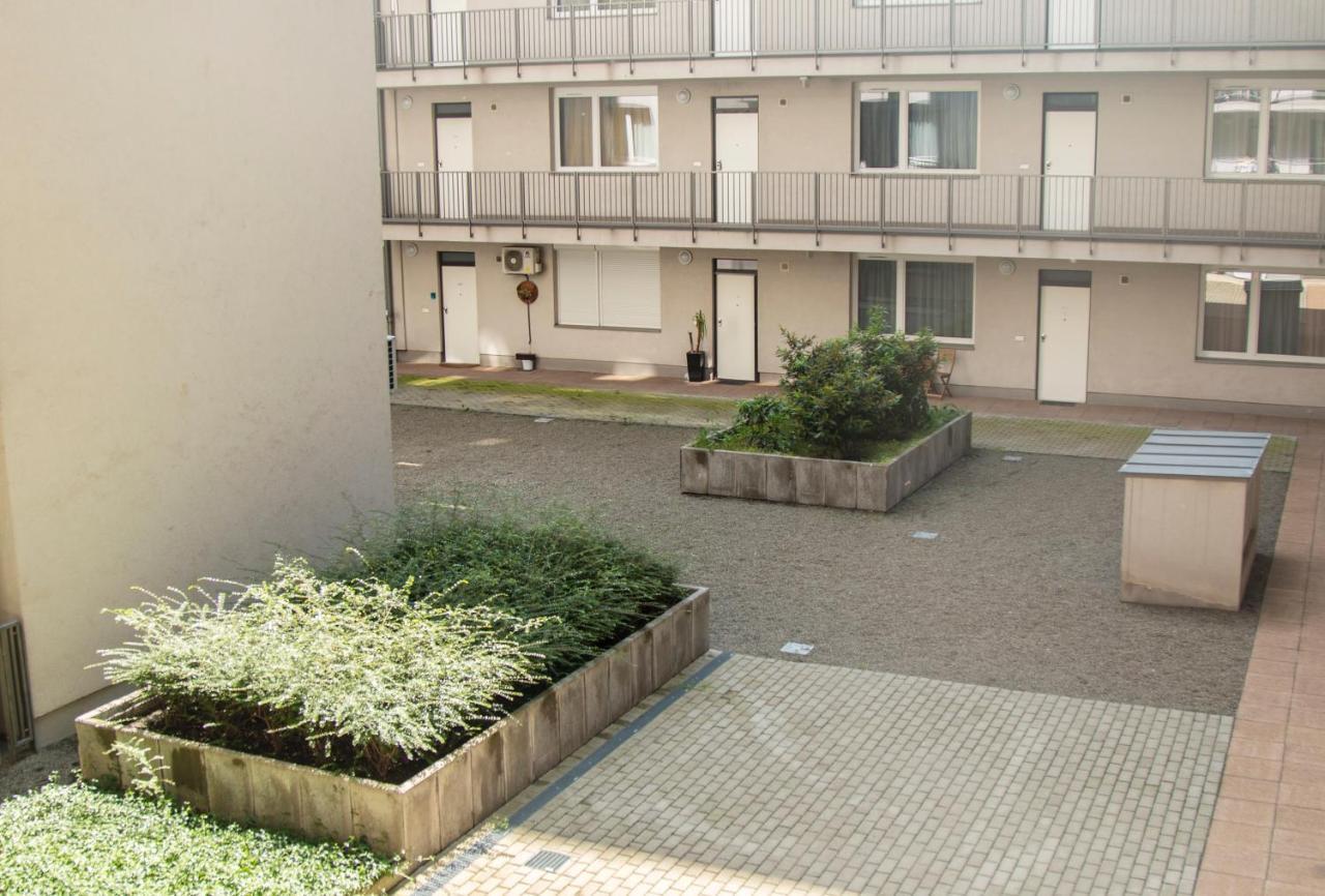 Keleti Studio Apartments Budapeste Exterior foto
