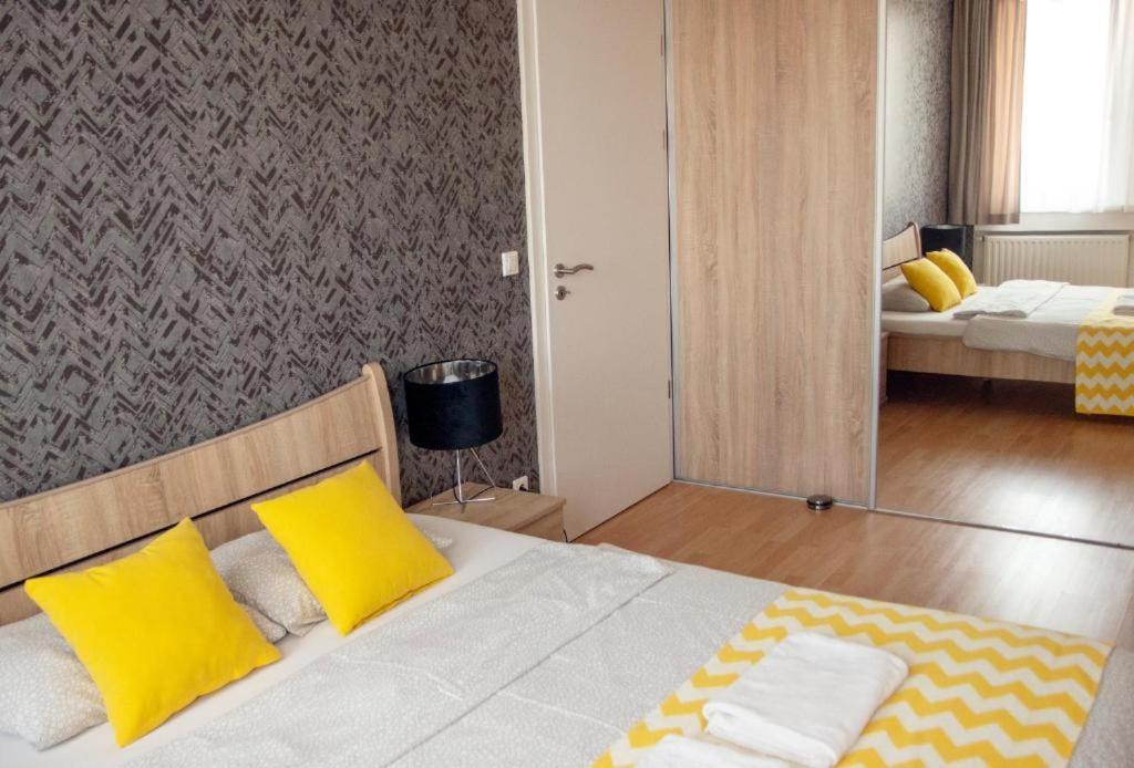 Keleti Studio Apartments Budapeste Exterior foto