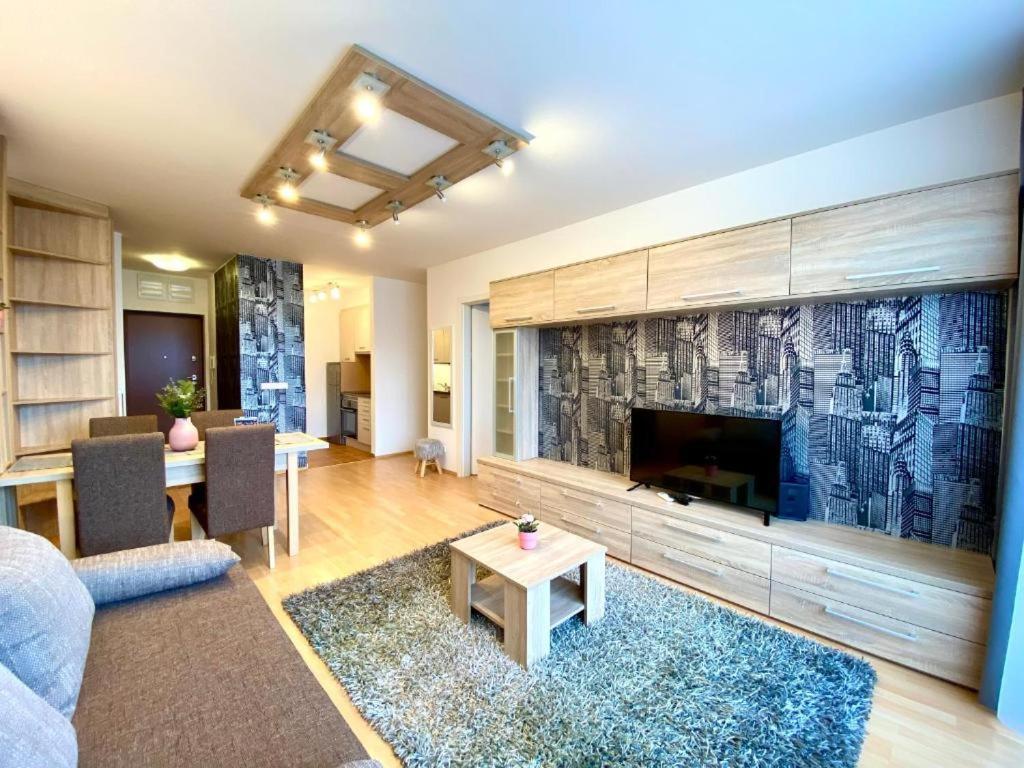 Keleti Studio Apartments Budapeste Exterior foto