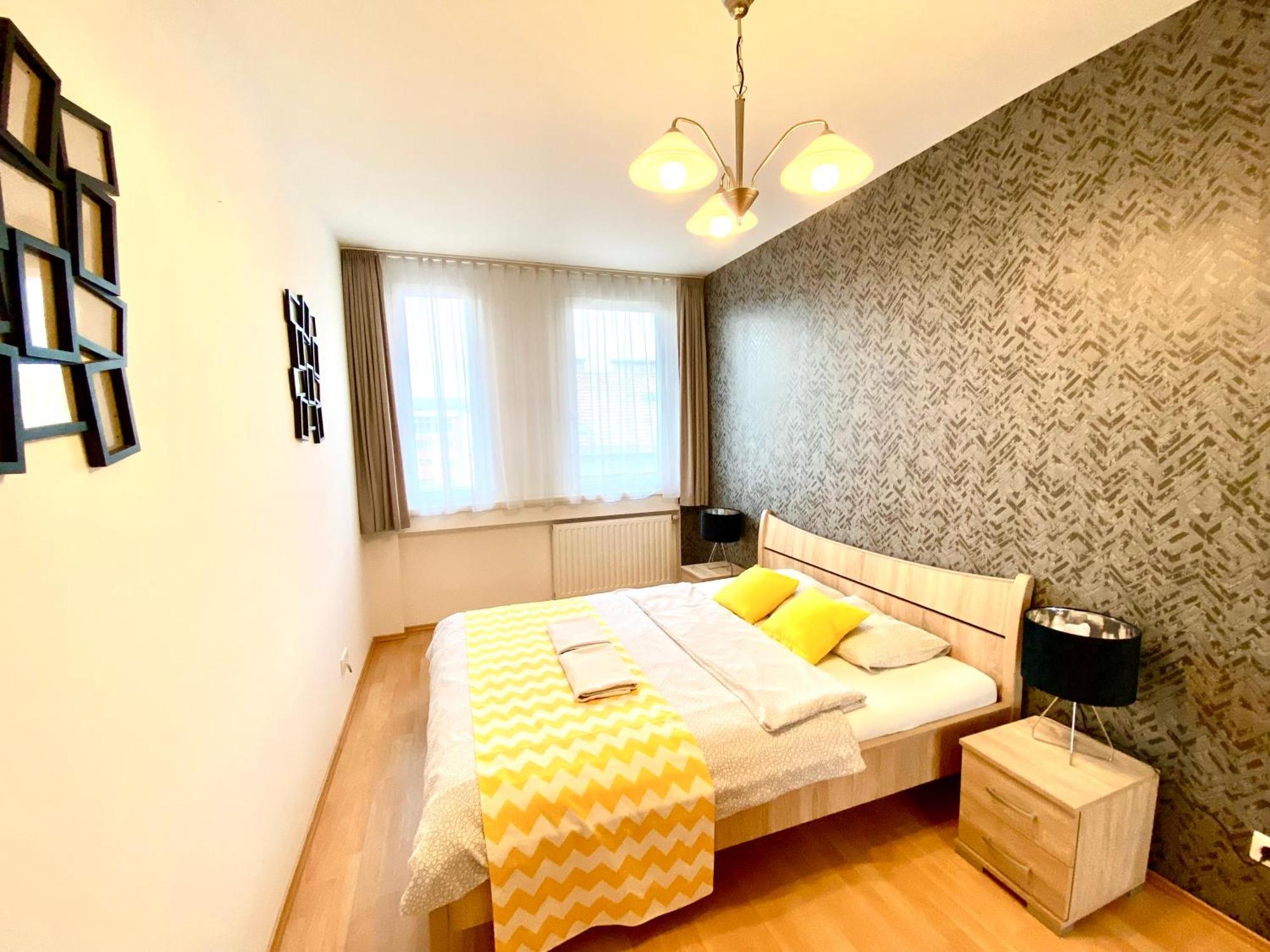 Keleti Studio Apartments Budapeste Exterior foto