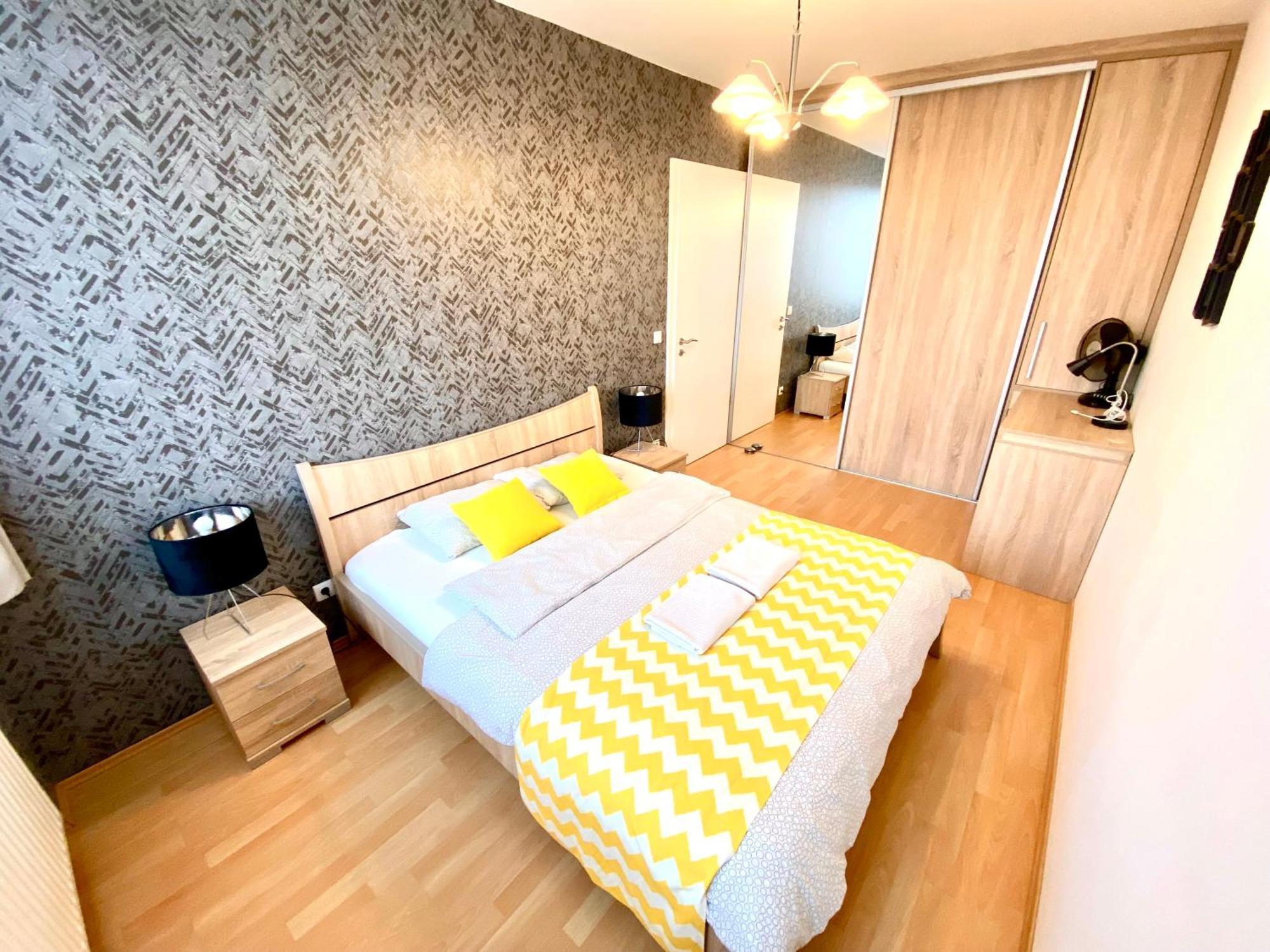 Keleti Studio Apartments Budapeste Exterior foto