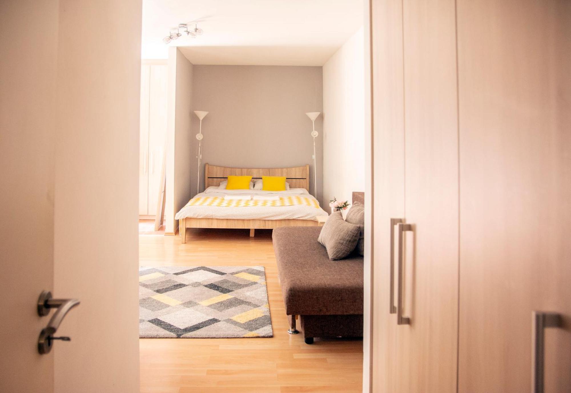 Keleti Studio Apartments Budapeste Exterior foto