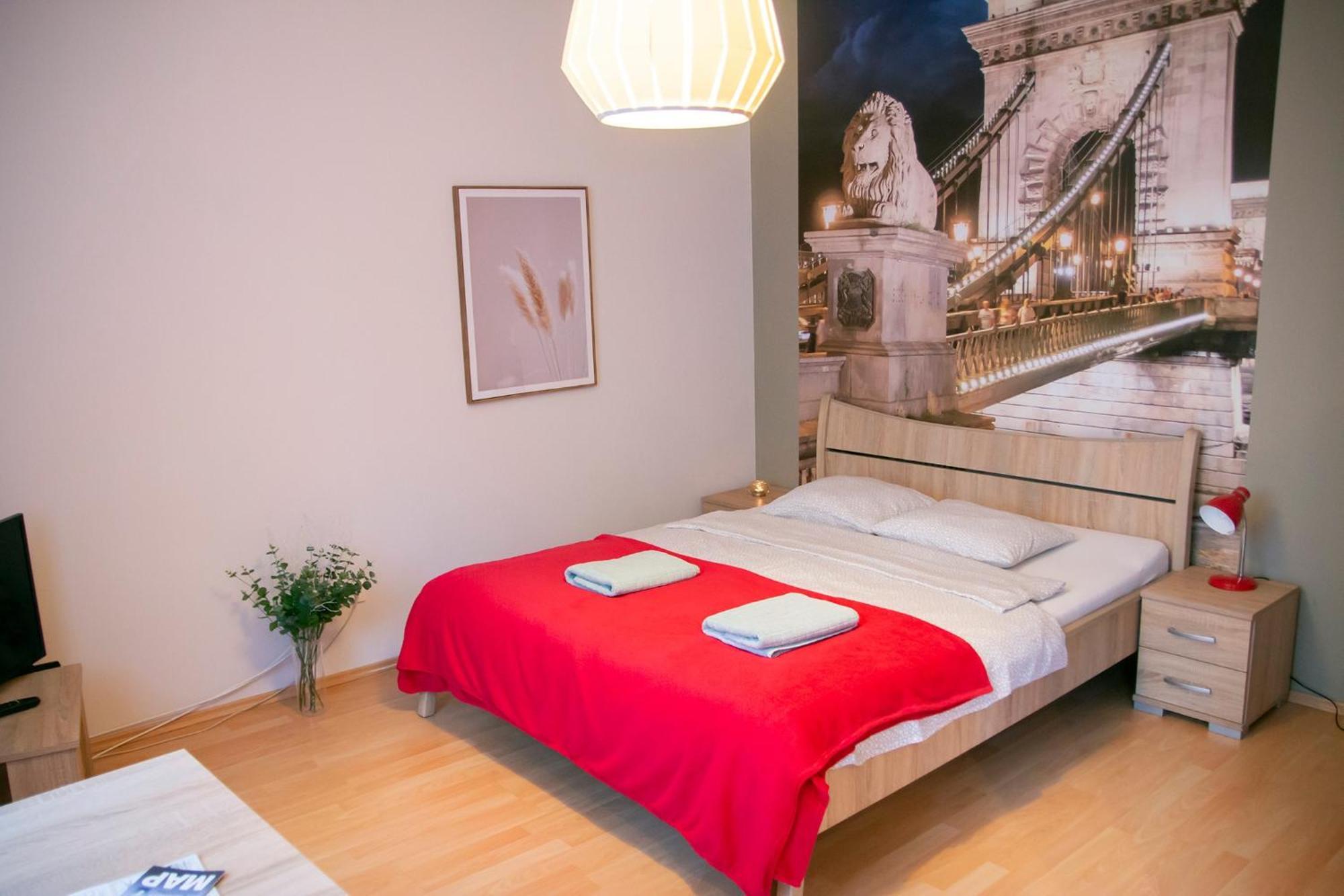 Keleti Studio Apartments Budapeste Exterior foto